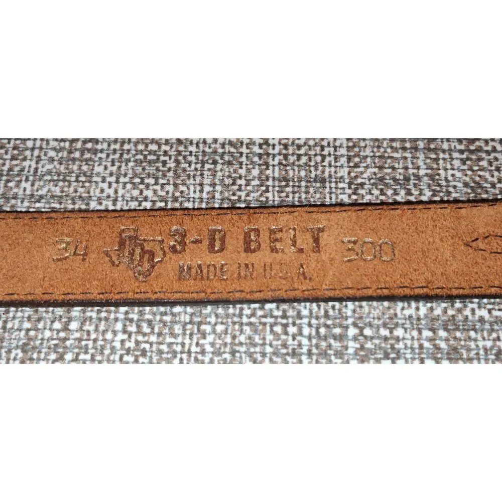 USA LEATHER BELT 3-D Belt 300 Size 34 Silver Tone buckle Floral design